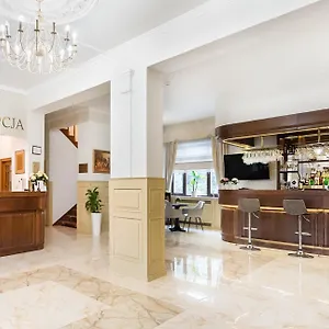 https://hotel-arkadia-warsaw.warsawhotelspoland.com